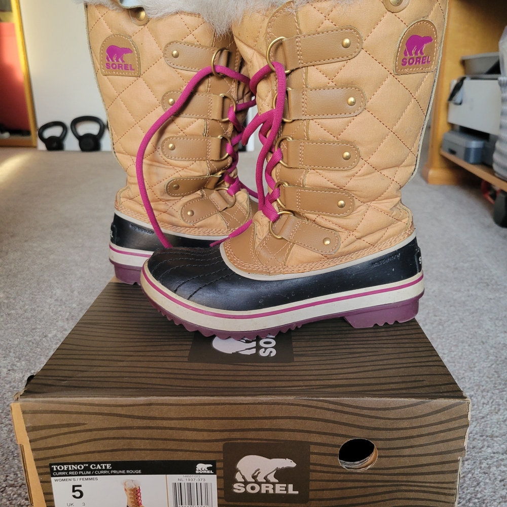 Sorel Tofino™ Cate Waterproof Winter Boots – Women’s Size 5